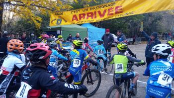 cyclo cross ecole de velo aubagne dim 12 dec.jpg4